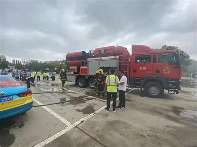 东辽横山道路救援